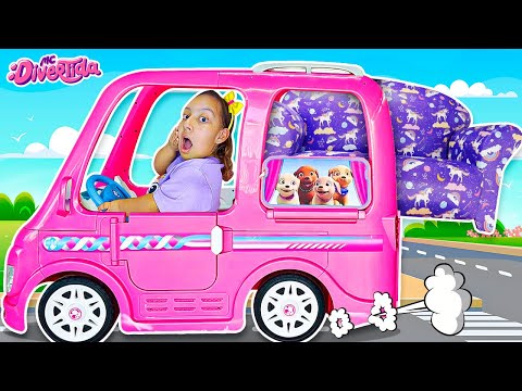 Maria Clara finge brincar de lojinha e serviço de entrega - MC Divertida