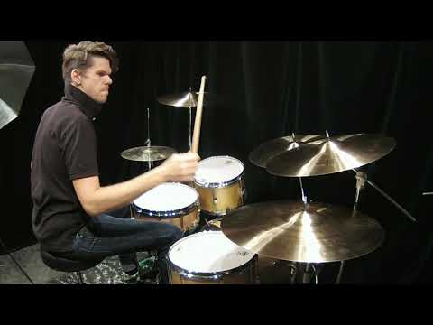 Quick Comparison of Sabian HHX Legacy Crashes: l. to r. 17", 18", 19", 20"