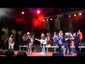 17 Hippies + Les Ogres de Barback „Jemand stahl die Kieschka"