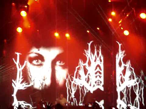 Tiesto Live: Love comes again ft BT