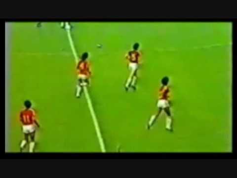 Invasão da Torcida da Anapolina no Serra Dourada