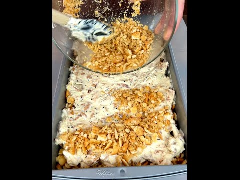 Easy Poppy Seed Chicken Casserole | Creamy Ritz Cracker Comfort Food