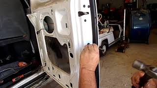 FORD E150 , E250 , E350 Rear Cargo Doors Won't Open.