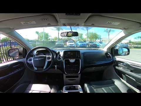 2015 Chrysler Town & Country Interior