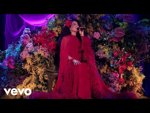 Jessie Ware - I Could Get Used To This ( Live at Graham Norton)