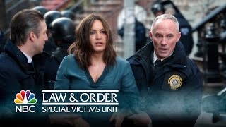 Law &amp; Order: SVU - Benson&#39;s Harrowing Hostage Conclusion (Episode Highlight)