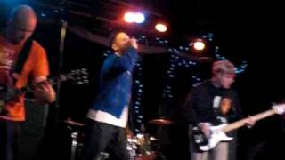 Swingin Utters "Windspitting Punk"