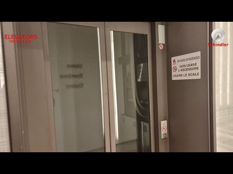 Early 2010's Schindler 3300 MRL traction elevator@Zara Appia D.Store, Rome, Italy