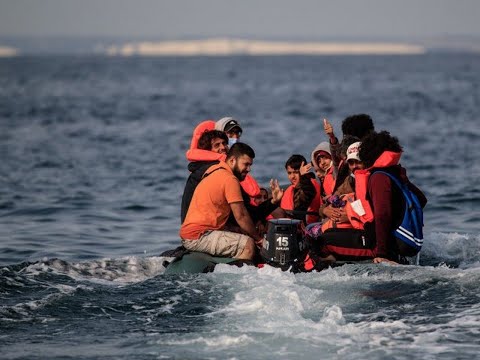 15,000 illegals tried to cross English Channel in small boats in 2020