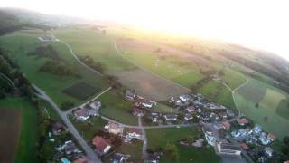 preview picture of video 'Left hand circuit for Runway 25 at LSZI Fricktal-Schupfart'