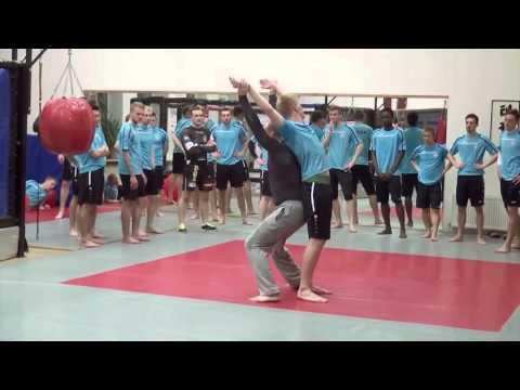 FC "Riga" futbolisti iegūst pieredzi pie pasaules čempiona kaujas sambo