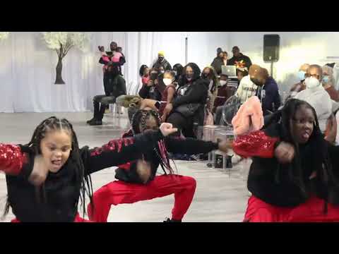 Pop Up Fashion Show 2022