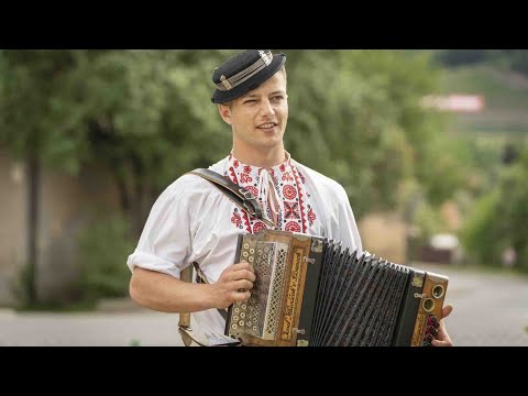 Ondrej Sliacky -Mal som prsteň ...s modrým očkom - Váľanie Mája 2022 - Lovinobaňa