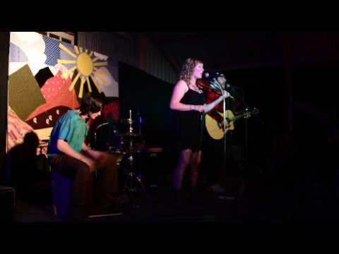 Folk On the Farm - Aelfen