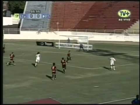 Melhores momentos do lateral-direito Bira.