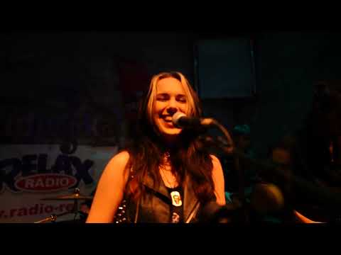 Memoryx - Hit the road Jack - zpěv Daniela Ulrichová  a kapela memoryX čás