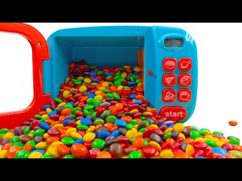 Oddly Satisfying Video l Full of M\u0026M's Candy in Toy Microwave and other surprises Cutting ASMR