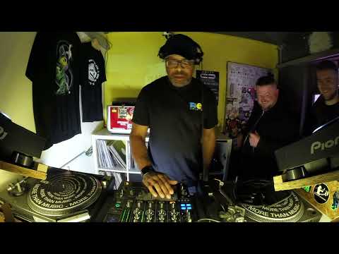 Digital // 1-hour DJ Set ~ Drum & Bass