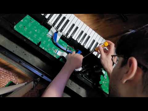 AKAI MPK - How to fix broken or dead pixel LCD screen on MPK midi keyboard - MPK261 - MPK249 - MPK25