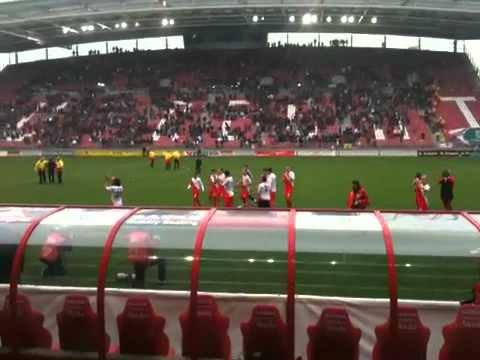 Sjuck en Myrthe bij FC Utrecht / Ajax 6-4 !! 6 november 2011.