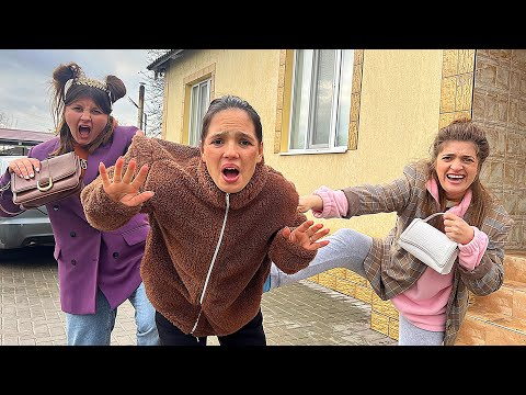 MARIA and ANTONELA KICKED OUT THE RICH GIRL / Why?