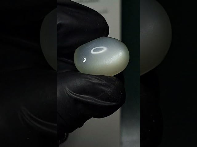 حجر القمر الطبيعي مفحوص و موثق بشهادة مختبر