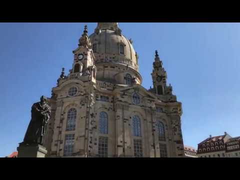 Frauenkircke e Neumarkt em Dresden