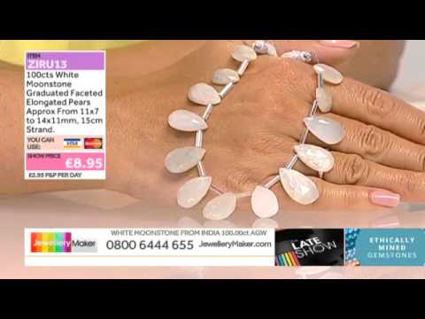 Turquoise Magnesite Ovals & Red Howlite Rounds on The Late Show (JewelleryMaker) LIVE 12/06/2015
