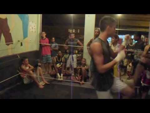 Léo Oliveira e Professor Tiago sombra