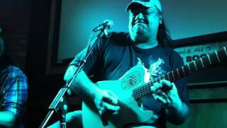 Pete Mendillo busts out some SRV with Twin Soul Duo