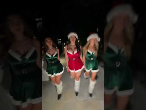 🎄🎁 #aishah #Julia #sophierain #bophouse #like #trending #tiktok #dance #xmas #Christmas