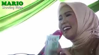 Download lagu Selfi- lida- Sumpah Benang emas- live Banjir saweran mp3