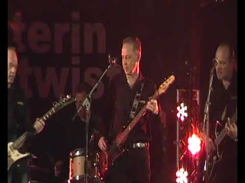 Yyterin Twist 2018_The Moments: Sirius Waves