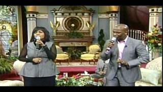 BeBe and CeCe Winans--&quot;Grace&quot;-- (LIVE) from Atlanta Pt. 3