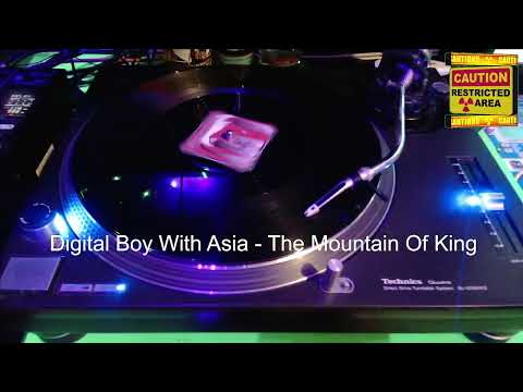 Digital Boy With Asia - Thw Mountain Of King