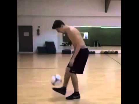 Marcel Gurk-Football Freestyler