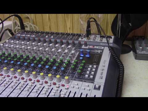 Soundcraft Signature 16 Analog Mixer with Effects image 2