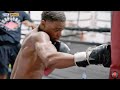ERROL SPENCE JR LOOKING TO BUST UP DANNY GARCIA’S BODY; SMASHES HEAVY BAG IN WORKOUT