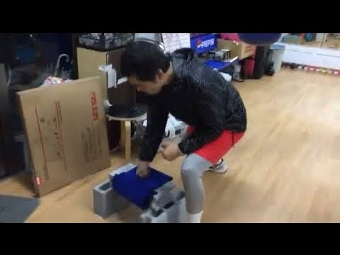 #shorts  ホームセンターに売ってるブロックを素手で割る男！藤井バッファ郎！！