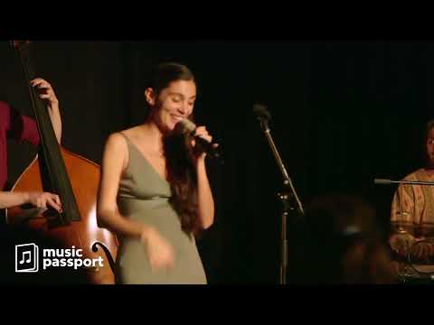Sandra Sangiao & The Haidouks - La Romniasa (Live in Sofia)