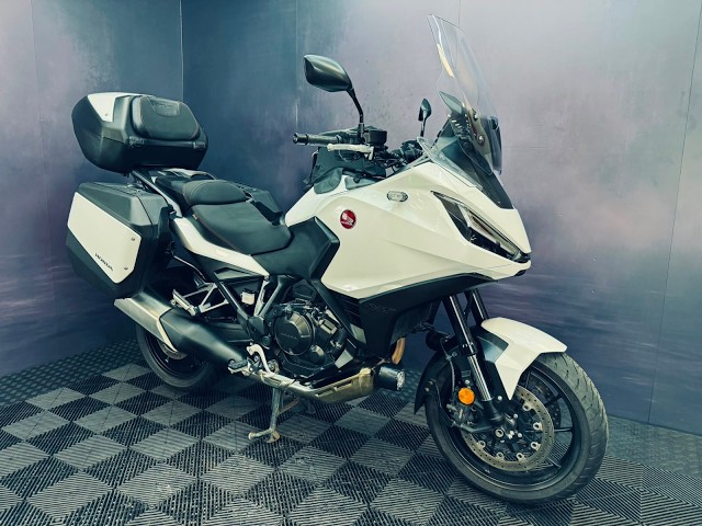NT 1100