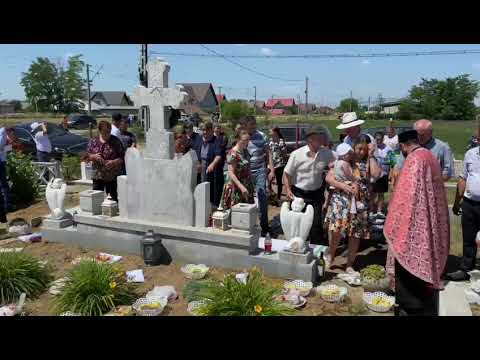 Filmat cu 📱  29 iunie 2022   La cimitir 😢