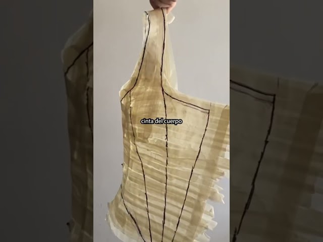 Vídeo relacionado con 4 piezas ropa medieval para mujer hombre accesorios vikingo cinturón vikingo bolsa de cuero brazaletes vintage renacentista caballero decoración para Halloween, cosplay, carnaval, Negro , Talla única