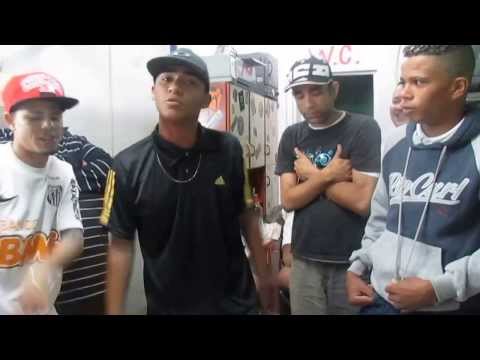 Mc Lon e Mc erick Chapa Quente Medley 2013