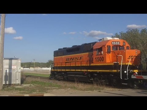 BNSF 1500, Ex-BN GP28M, Bettendorf,, IA