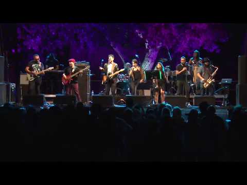 ¡Globalquerque! 2018 - Live from the Plaza Mayor!  Los de Abajo