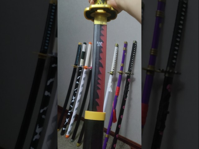 Vídeo relacionado con Wah Shing Yuen Espada demoníaca SchwertWood (Tsugikuni Yoriichi) Set con cinturón y Soporte Espada samurái de bambú de 102 cm (muñón) - Arma de Disfraz de Anime Cosplay