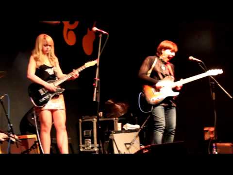 Dani Wilde - Mississippi Kisses. Blues Caravan, More Girls With Guitars