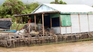 preview picture of video 'Cambodia - River trip to Tonle Sap Lake - Pt 2a'