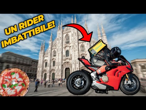 THE FASTEST PIZZA GUY IN THE WORLD! @Alberto Naska @Andrea Pirillo @Fil @Fede Perlam @NoisyBoy